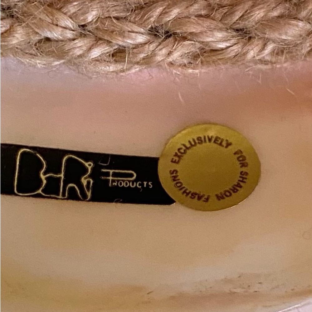 Belt- Elegant Cream Shell - Picture 6 of 11